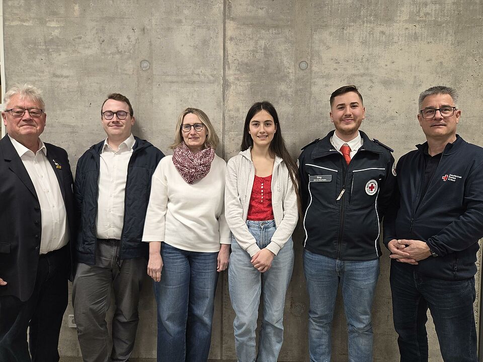 Mitglieder des DRK Ortsverein Altdorf, die für ihre langjährige Mitgliedschaft geehrt wurden.