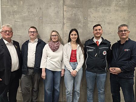 Mitglieder des DRK Ortsverein Altdorf, die für ihre langjährige Mitgliedschaft geehrt wurden.